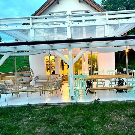 Bohemian Eco At Balaton Kisapati